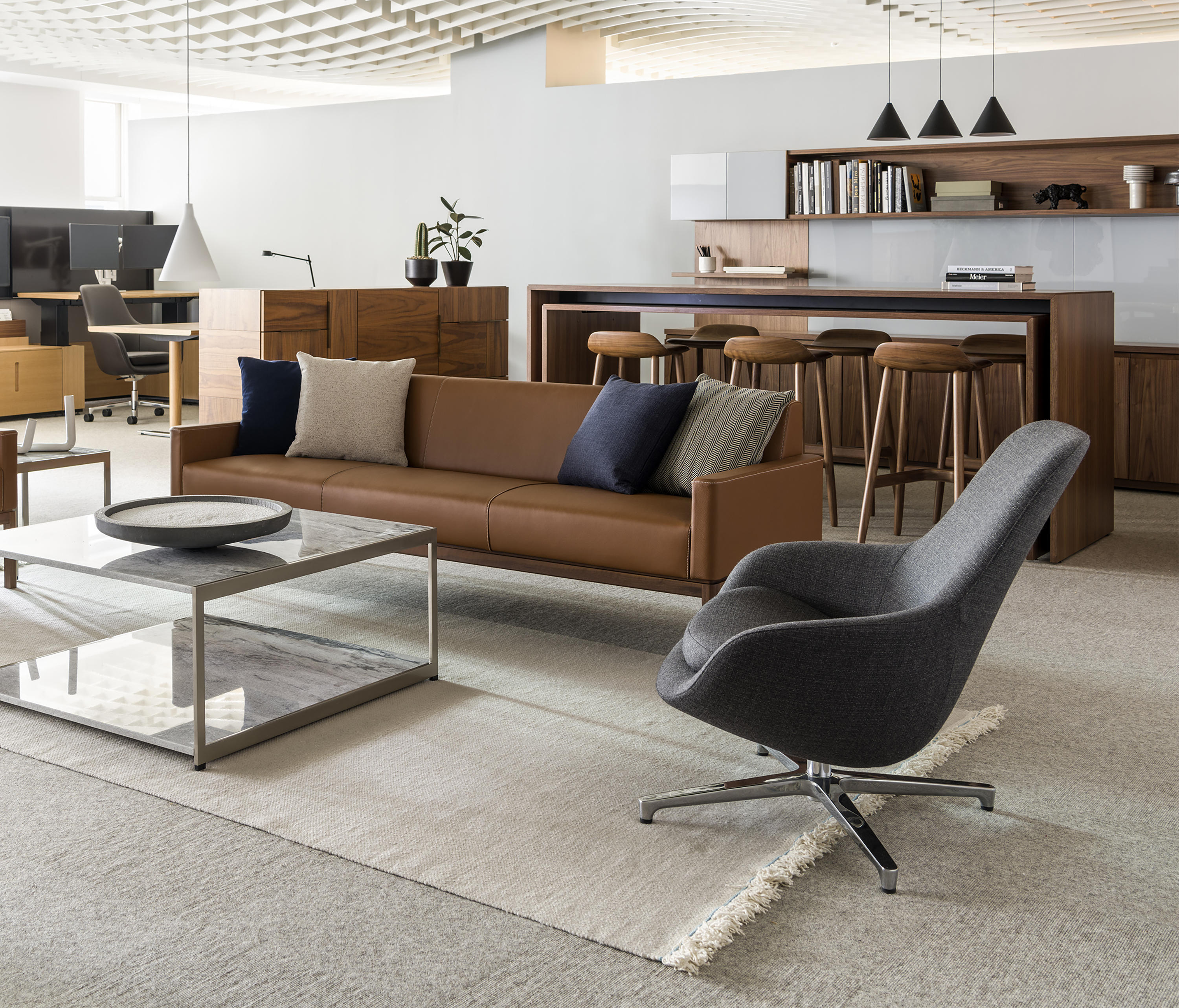 开云（中国） - 灯饰|台灯|办公家具|设计师家具|托恩台灯